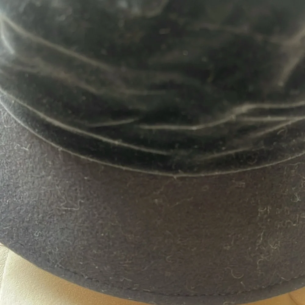Eric Javits “Lily” velvet and wool hat - Picture 2 of 8